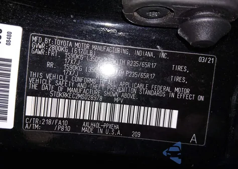 2021 Toyota Sienna Le z USA, uszkodzony, nr VIN 5TDKRKEC2MS028978